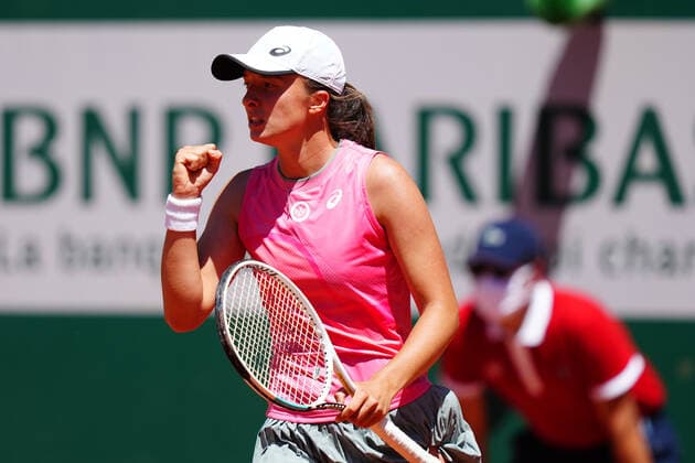 Mandatory Credit: Photo by Javier Garcia BPI Shutterstock (11977038az) Iga Swiatek during her first round match French Open Tennis, Day Two, Roland Garros, Paris, France - 31 May 2021 French Open Tennis, Day Two, Roland Garros, Paris, France - 31 May 2021  Copyright: xJavierxGarcia BPI Shutterstockx 11977038az