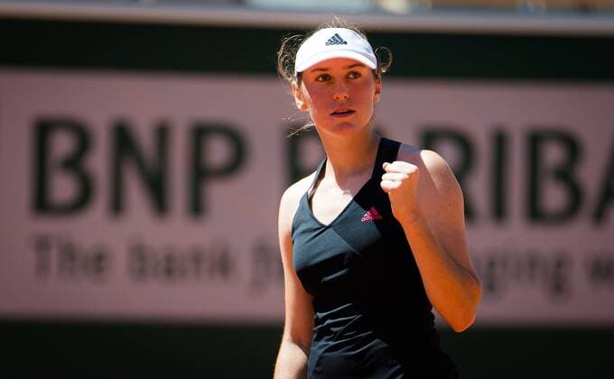 Mandatory Credit: Photo by Rob Prange Shutterstock (11977019az) Kaja Juvan of Slovenia in action during the first round of the 2021 Roland Garros Grand Slam Tournament French Open Tennis, Day Two, Roland Garros, Paris, France - 31 May 2021 French Open Tennis, Day Two, Roland Garros, Paris, France - 31 May 2021  Copyright: xRobxPrange Shutterstockx 11977019az