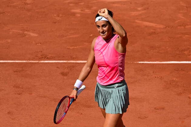 Joie de Caroline Garcia (Fra) TENNIS : Internationaux de France Roland Garros 2021 - Paris - 31 05 2021 JBAutissier Panoramic 