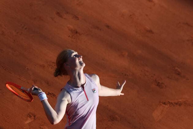 Belgian Alison Van Uytvanck pictured in action during a first round game of the Women s Singles tournament between Belgian Van Uytvanck WTA, Tennis Damen 67) and Italian Trevisan (WTA 97) at the Roland Garros French Open tennis tournament, in Paris, France, Monday 31 May 2021. This year s tournament takes place from 24 May to 13 June. BENOITxDOPPAGNE  x2725459x