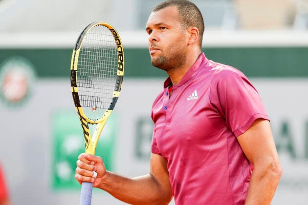 TENNIS - French Open 2021 PARIS,FRANCE,31.MAY.21 - TENNIS - ATP, Tennis Herren World Tour, French Open, Roland Garros, Grand Slam. Image shows the rejoicing of Jo Wilfried Tsonga (FRA).  GEPAxpictures xPatrickxSteiner