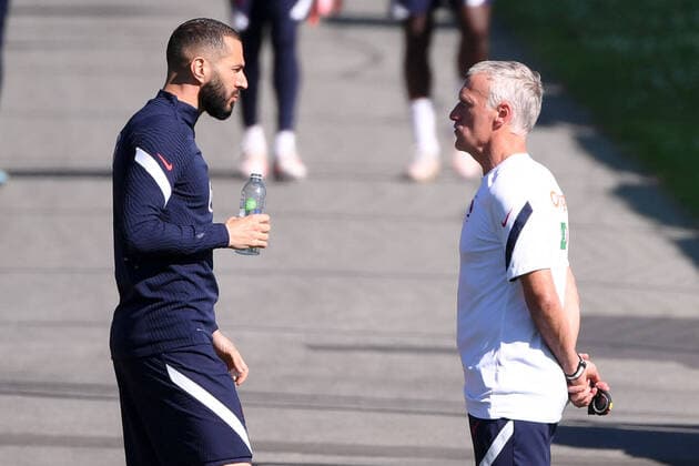 DIDIER DESCHAMPS (SELECTIONNEUR FRANCE) - 19 KARIM BENZEMA (FRA) FOOTBALL : Equipe de France - Entrainement - UEFA EURO, EM, Europameisterschaft,Fussball 2020 - 31 05 2021 AnthonyBIBARD FEP Panoramic 