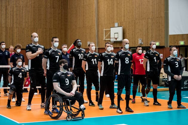 WORLD ParaVolley Mens Final Qualifier Tokyo 2020 Paralympic Games Germany Canada 01 06 2021 The German National Team during the National Anthem WORLD ParaVolley Mens Final Qualifier Tokyo 2020 Paralympic Games Germany Canada Duisburg Sportschule Wedau Copyright: xBEAUTIFULxSPORTS Wunderlx