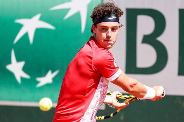 TENNIS - French Open 2021 PARIS,FRANCE,01.June.21 - TENNIS - ATP, Tennis Herren World Tour, French Open, Roland Garros, Grand Slam. Image shows Marco Cecchinato (ITA).  GEPAxpictures xPatrickxSteiner