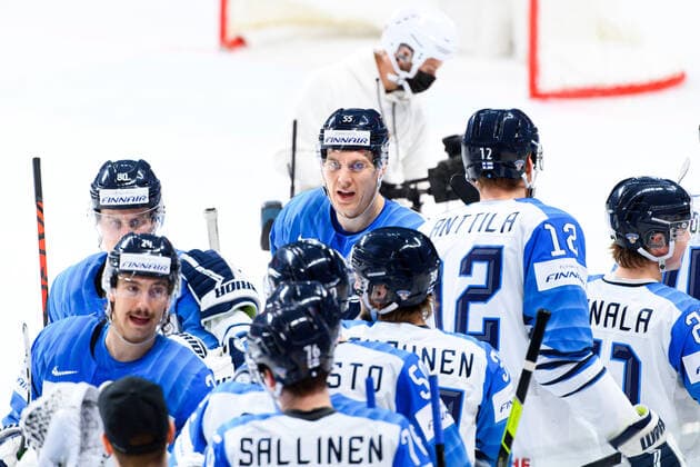 210601 Atte Ohtamaa of Finland celebrates after the 2021 IIHF Ice Hockey World Championship game between Canada and Finland on June 1, 2021 in Riga Photo Simon Hastegard BILDBYRAN kod SH SH0128 ishockey ice hockey ishockey vm iihf ice hockey world championship canada kanada finland day 12 bbeng jubel,  Copyright: SIMONxHASTEGARD BB210601SH048