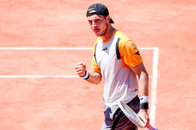 TENNIS - French Open 2021 PARIS,FRANCE,01.June.21 - TENNIS - ATP, Tennis Herren World Tour, French Open, Roland Garros, Grand Slam. Image shows the rejoicing of Jan Lennard Struff (GER).  GEPAxpictures xPatrickxSteiner