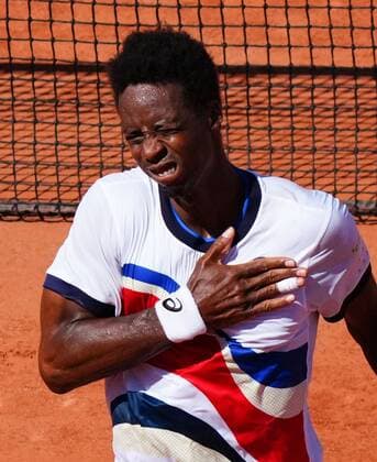Mandatory Credit: Photo by Javier Garcia BPI Shutterstock (11988207dp) Gael Monfils celebrates victory in his first round match French Open Tennis, Day Three, Roland Garros, Paris, France - 01 Jun 2021 French Open Tennis, Day Three, Roland Garros, Paris, France - 01 Jun 2021  Copyright: xJavierxGarcia BPI Shutterstockx 11988207dp