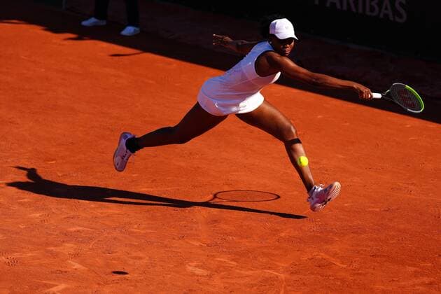 Mandatory Credit: Photo by Javier Garcia BPI Shutterstock (11988207ha) Venus Williams during her first round match French Open Tennis, Day Three, Roland Garros, Paris, France - 01 Jun 2021 French Open Tennis, Day Three, Roland Garros, Paris, France - 01 Jun 2021  Copyright: xJavierxGarcia BPI Shutterstockx 11988207ha