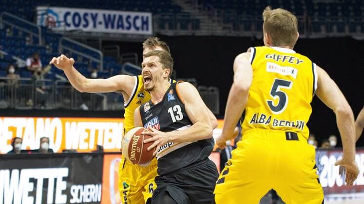 Andreas Obst Ulm 13, 01 06 2021, BBL, Alba Berlin vs Ratiopharm Ulm Game 2 Semi Final, at Mercedes Benz Arena, GER, Berlin, 01 06 2021, BBL, HF, Alba vs Ratiopharm Ulm Berlin Copyright: xUwexKoch Eibner-Pressefotox EP_UKH