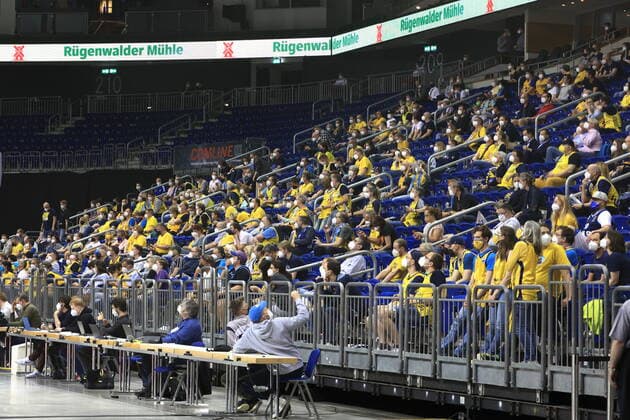 DEU, GER, easyCredit BBL, ALBA vs ratiopharm Ulm, 2 game, 01 06 2021, Mercedes Benz Arena, Berlin, DEU, GER, easyCredit BBL, ALBA vs ratiopharm Ulm, 2 game, pictured 1000 ALBA fans get to be there again nordphotoxGmbHx xEngler nph00076