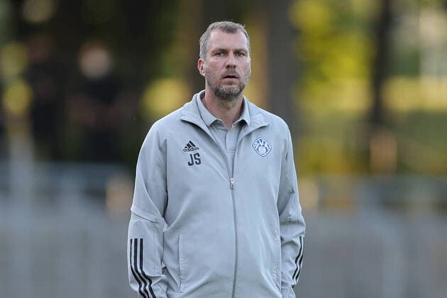 Regionalliga Bayern Play Offs 1 FC Schweinfurt 05 SV Viktoria Aschaffenburg 01 06 2021 Jochen Seitz Head Coach, SV Viktoria Aschaffenburg DFL DFB REGULATIONS PROHIBIT ANY USE OF PHOTOGRAPHS AS IMAGE SEQUENCES AND OR QUASI VIDEO , Regionalliga Bayern Play Offs, 1 FC Schweinfurt 05 SV Viktoria Aschaffenburg, 01 06 2021, Schweinfurt, Willy Sachs Stadion Copyright: xBEAUTIFULxSPORTS JulienxChristx
