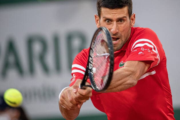 Sport Themen der Woche KW22 Sport Bilder des Tages (210602) -- PARIS, June 2, 2021 -- Novak Djokovic of Serbia returns the ball during the first round match against Tennys Sandgren of USA at the French Open tennis tournament at Roland Garros in Paris, France, June 1, 2021. (Photo by Xinhua) (SP)FRANCE-PARIS-TENNIS-ROLAND GARROS-FRENCH OPEN-MEN S SINGLES AurelienxMorissard 