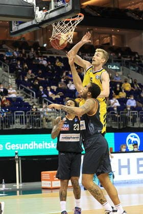 DEU, GER, easyCredit BBL, ALBA vs ratiopharm Ulm, 2 game, 01 06 2021, Mercedes Benz Arena, Berlin, DEU, GER, easyCredit BBL, ALBA vs ratiopharm Ulm, 2 game, in picture Niels Giffey ALBA Berlin 5 , Troy Caupain ratiopharm Ulm 23 , Isaiah Wilkins ratiopharm Ulm 11 nordphotoxGmbHx xEngler nph00076