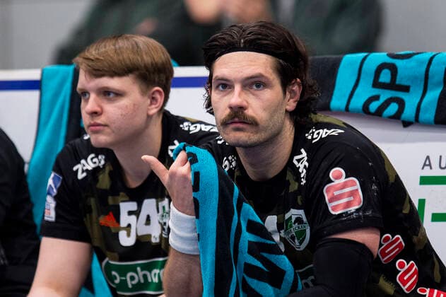 23 05 2021 Handball, 2020 2021, 1 Bundesliga, 24 Matchday, GWD Minden TSV Hannover Burgdorf L R Justus Fischer Hannover , Evgeni Pevnov Hannover Lübbecke Nordrhein Westfalen Germany Kreissporthalle