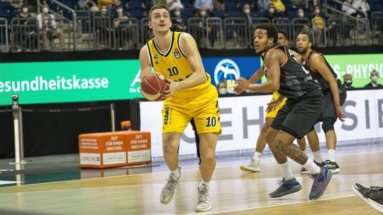 Tim Schneider Alba 10, 01 06 2021, BBL, Alba Berlin vs Ratiopharm Ulm Game 2 Semi Final, at Mercedes Benz Arena, GER, Berlin, 01 06 2021, BBL, HF, Alba vs Ratiopharm Ulm Berlin Copyright: xUwexKoch Eibner-Pressefotox EP_UKH