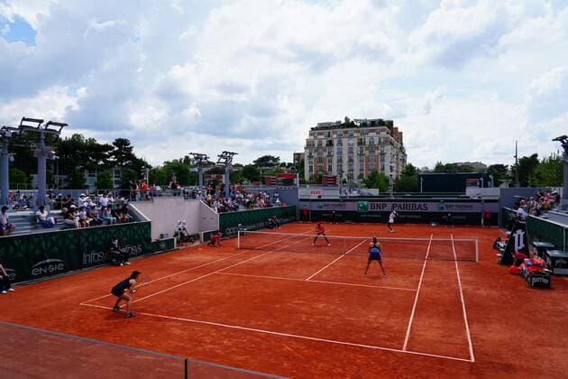 Mandatory Credit: Photo by Javier Garcia BPI Shutterstock (12000887br) Venus Williams serves with Coco Gauff French Open Tennis, Day Four, Roland Garros, Paris, France - 02 Jun 2021 French Open Tennis, Day Four, Roland Garros, Paris, France - 02 Jun 2021  Copyright: xJavierxGarcia BPI Shutterstockx 12000887br