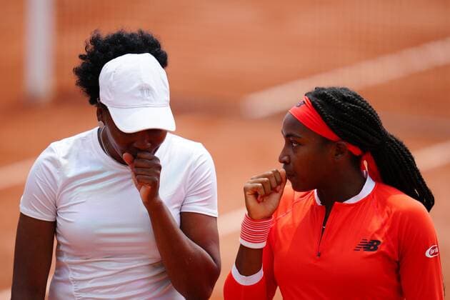 Mandatory Credit: Photo by Javier Garcia BPI Shutterstock (12000887bv) Coco Gauff and Venus Williams play doubles French Open Tennis, Day Four, Roland Garros, Paris, France - 02 Jun 2021 French Open Tennis, Day Four, Roland Garros, Paris, France - 02 Jun 2021  Copyright: xJavierxGarcia BPI Shutterstockx 12000887bv