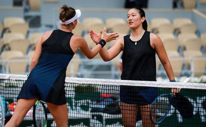 Mandatory Credit: Photo by Rob Prange Shutterstock (12000886bu) Marketa Vondrousova of the Czech Republic & Harmony Tan of France in action during the second round at the 2021 Roland Garros Grand Slam Tournament French Open Tennis, Day Four, Roland Garros, Paris, France - 02 Jun 2021 French Open Tennis, Day Four, Roland Garros, Paris, France - 02 Jun 2021  Copyright: xRobxPrange Shutterstockx 12000886bu