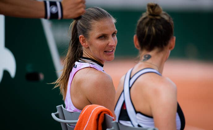 June 2, 2021, PARIS, FRANCE: Karolina Pliskova & Kristyna Pliskova of the Czech Republic in action during their first round doubles match at the 2021 Roland Garros Grand Slam Tournament PARIS FRANCE - ZUMAa181 20210602_zaa_a181_151 Copyright: xRobxPrangex