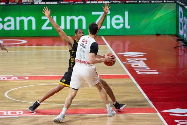 Tremmell Darden 21 MHP Riesen Ludwigsburg , Vladimir Lucic 11 FC Bayern , FC Bayern Basketball vs MHP Riesen Ludwigsburg BBL Playoffs, Semifinals, 02 06 2021 Muenchen Bayern Germany Copyright: xkolbert-press UlrichxGamelx
