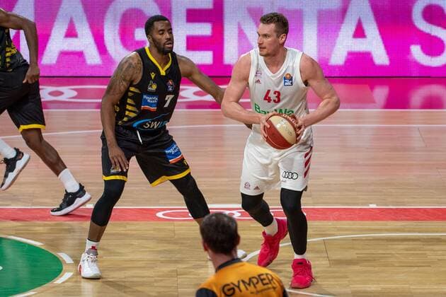Jamel McLean 7 MHP Riesen Ludwigsburg , Leon Radosevic 43 FC Bayern , FC Bayern Basketball vs MHP Riesen Ludwigsburg BBL Playoffs, Semifinals, 02 06 2021 Muenchen Bayern Germany Copyright: xkolbert-press UlrichxGamelx