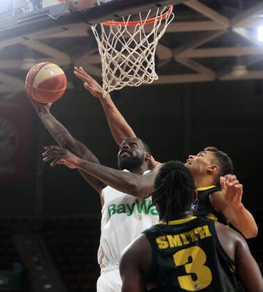 02 06 2021, BBL, FC Bayern Basket vs Ludwigsburg, Audi Dome, Munich , pictured James Gist FCB Basketball , Jalen Smith Ludwigsburg Giants and Oscar da Silva Ludwigsburg Giants.