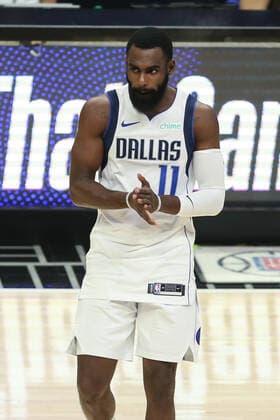 LOS ANGELES, CA - JUNE 02: Dallas Mavericks forward Tim Hardaway Jr. (11) game 5 of the first round of the NBA, Basketball Herren, USA Western Conference Playoffs between the Dallas Mavericks and the Los Angeles Clippers on June 02, 2021, at Staples Center in Los Angeles, CA. (Photo by Jevone Moore Icon Sportswire) NBA: JUN 02 Western Playoffs First Round - Mavericks at Clippers Icon210602001