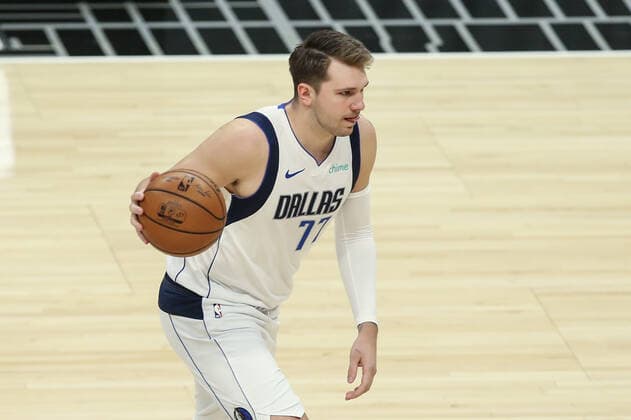 LOS ANGELES, CA - JUNE 02: Dallas Mavericks guard Luka Doncic (77) game 5 of the first round of the NBA, Basketball Herren, USA Western Conference Playoffs between the Dallas Mavericks and the Los Angeles Clippers on June 02, 2021, at Staples Center in Los Angeles, CA. (Photo by Jevone Moore Icon Sportswire) NBA: JUN 02 Western Playoffs First Round - Mavericks at Clippers Icon210602005