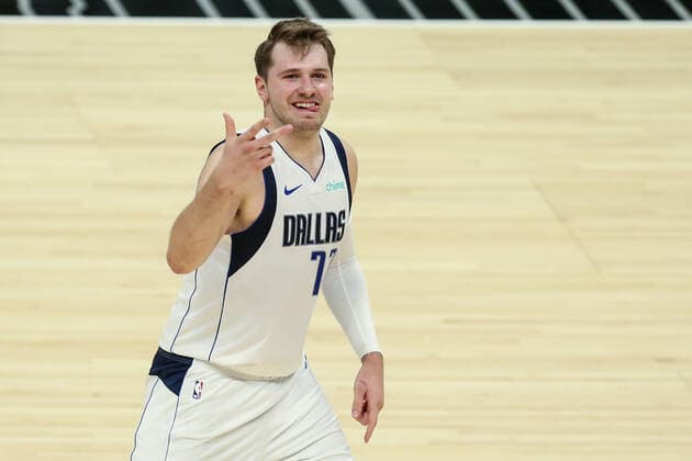 LOS ANGELES, CA - JUNE 02: Dallas Mavericks guard Luka Doncic (77) celebrates a three pointe game 5 of the first round of the NBA, Basketball Herren, USA Western Conference Playoffs between the Dallas Mavericks and the Los Angeles Clippers on June 02, 2021, at Staples Center in Los Angeles, CA. (Photo by Jevone Moore Icon Sportswire) NBA: JUN 02 Western Playoffs First Round - Mavericks at Clippers Icon210602054