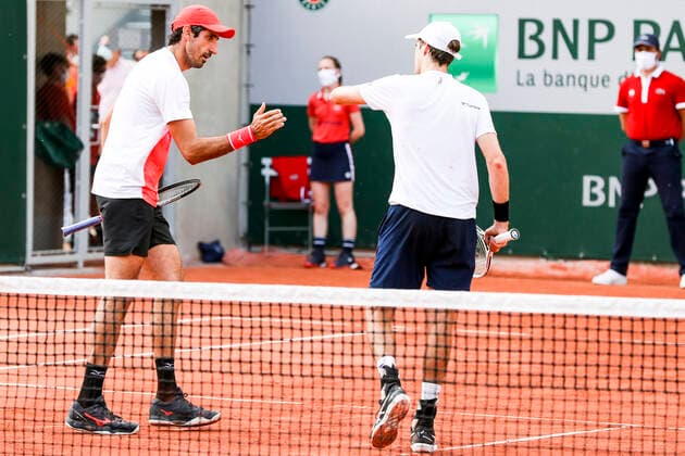 TENNIS - French Open 2021 PARIS,FRANCE,03.June.21 - TENNIS - ATP, Tennis Herren World Tour, French Open, Roland Garros, Grand Slam. Image shows the rejoicing of Philipp Oswald (AUT) and Marcus Daniell (NZL).  GEPAxpictures xPatrickxSteiner