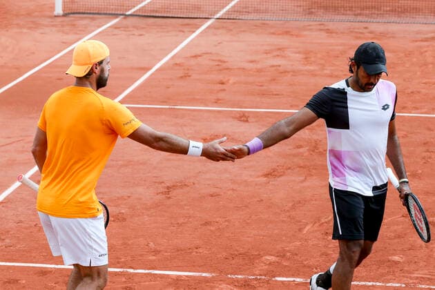 TENNIS - French Open 2021 PARIS,FRANCE,03.June.21 - TENNIS - ATP, Tennis Herren World Tour, French Open, Roland Garros, Grand Slam. Image shows Oliver Marach (AUT) and Aisam-ul-haq Qureshi (PAK).  GEPAxpictures xPatrickxSteiner