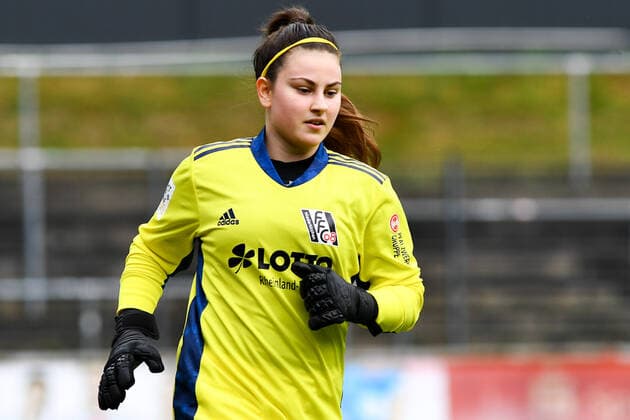 Alina Kraus Goalkeeper FFC Niederkirchen, 21 , Portrait, 03 06 2021, Cologne Germany , Football, 2 Women Bundesliga Süd, 1 FC Köln 1 FFC Niederkirchen, DFB DFL REGULATIONS PROHIBIT ANY USE OF PHOTOGRAPHS AS IMAGE SEQUENCES AND OR QUASI VIDEO xmhx
