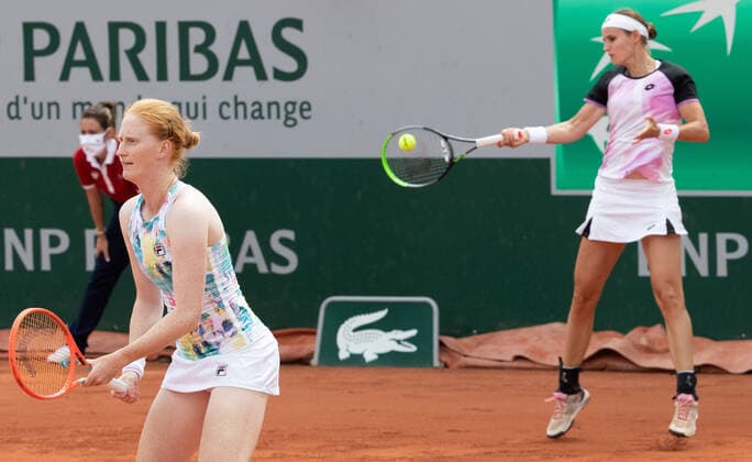 Belgian Alison Van Uytvanck and Belgian Greet Minnen pictured in action during a first round game of the Women s doubles tournament between the Belgian pair Minnen-Van Uytvanck and the Russian-Kazakh pair Pavlyuchenkova and Rybakina at the Roland Garros French Open tennis tournament, in Paris, France, Thursday 03 June 2021. This year s tournament takes place from 24 May to 13 June. BENOITxDOPPAGNE  x2754057x