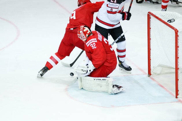 03 06 2021, Riga, Olympic Sports Centre, Quarterfinal Russia Canada 2021 IIHF Ice Hockey World Championship , save made by goalkeeper Sergei Bobrovski Russia Riga Latvia  Copyright: xJustPictures.ch JarixPestelaccix