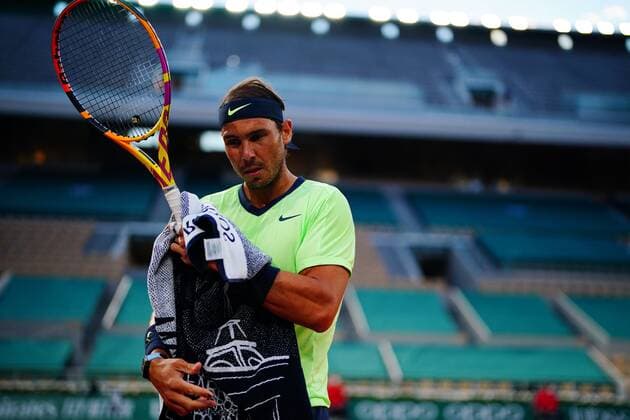 Mandatory Credit: Photo by Javier Garcia BPI Shutterstock (12010909kj) Rafael Nadal uses his towel French Open Tennis, Day Five, Roland Garros, Paris, France - 03 Jun 2021 French Open Tennis, Day Five, Roland Garros, Paris, France - 03 Jun 2021  Copyright: xJavierxGarcia BPI Shutterstockx 12010909kj