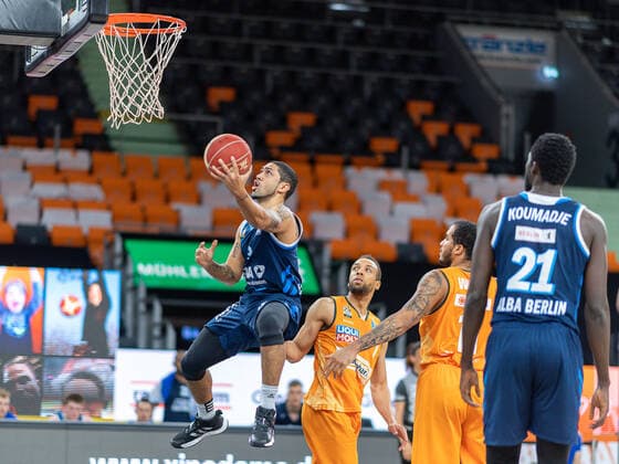 Peyton Siva Alba Berlin, 03 , Demitrius Conger Ratiopharm Ulm 01 , Isaiah Wilkins Ratiopharm Ulm 11 , Ratiopharm Ulm vs Alba Berlin, basketball, playoffs, game 3, season 2020 2021, 03 06 2021, Ratiopharm Ulm vs Alba Berlin, basketball, playoffs, game 3, season 2020 2021, 03 06 2021 New Ulm Copyright: xEibner-Pressefoto SaschaxWaltherx EP_EER