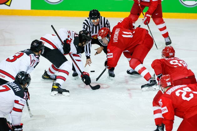 03 06 2021, Riga, Olympic Sports Centre, Quarterfinal Russia Canada 2021 IIHF Ice Hockey World Championship , face off between 21 Nick Paul Canada and 11 Dmitri Voronkov Russia Riga Riga Latvia  Copyright: xJustPictures.ch JarixPestelaccix