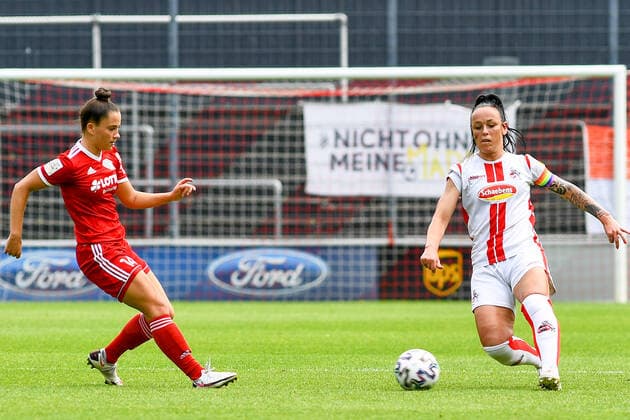v li Ena Taslidza FFC Niederkirchen, 14 , Peggy Kuznik Köln, 21 , Zweikampf, Duell, duel, tackle, tackling, Dynamik, Action, Aktion, 03 06 2021, Köln Deutschland , Fussball, 2 Frauen Bundesliga Süd, 1 FC Köln 1 FFC Niederkirchen, DFB DFL REGULATIONS PROHIBIT ANY USE OF PHOTOGRAPHS AS IMAGE SEQUENCES AND OR QUASI VIDEO xmhx