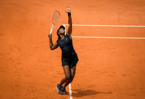 June 3, 2021, PARIS, FRANCE: Sloane Stephens of the United States in action during her second-round match at the 2021 Roland Garros Grand Slam Tournament against Karolina Pliskova of the Czech Republic PARIS FRANCE - ZUMAa181 20210603_zaa_a181_088 Copyright: xRobxPrangex