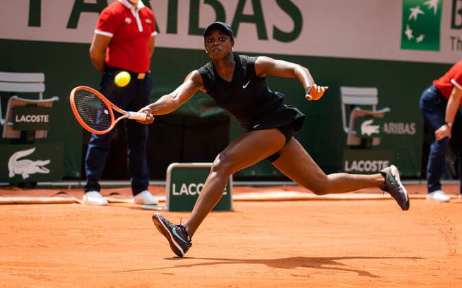 Sport Bilder des Tages June 3, 2021, PARIS, FRANCE: Sloane Stephens of the United States in action during her second-round match at the 2021 Roland Garros Grand Slam Tournament against Karolina Pliskova of the Czech Republic PARIS FRANCE - ZUMAa181 20210603_zaa_a181_097 Copyright: xRobxPrangex