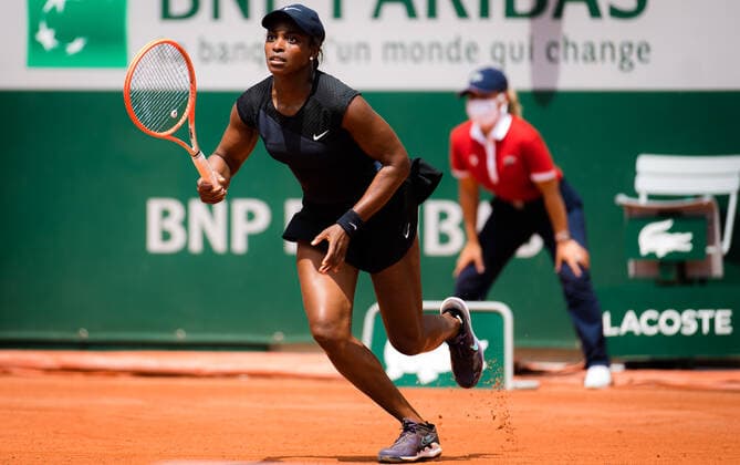 June 3, 2021, PARIS, FRANCE: Sloane Stephens of the United States in action during her second-round match at the 2021 Roland Garros Grand Slam Tournament against Karolina Pliskova of the Czech Republic PARIS FRANCE - ZUMAa181 20210603_zaa_a181_077 Copyright: xRobxPrangex