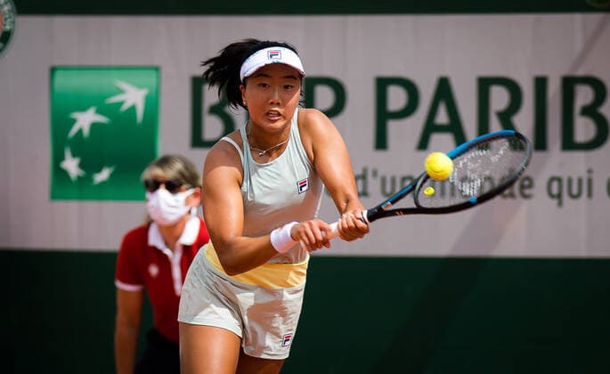 June 3, 2021, PARIS, FRANCE: Ann Li of the United States playing doubles at the 2021 Roland Garros Grand Slam Tournament against Elina Svitolina of the Ukraine PARIS FRANCE - ZUMAa181 20210603_zaa_a181_249 Copyright: xRobxPrangex