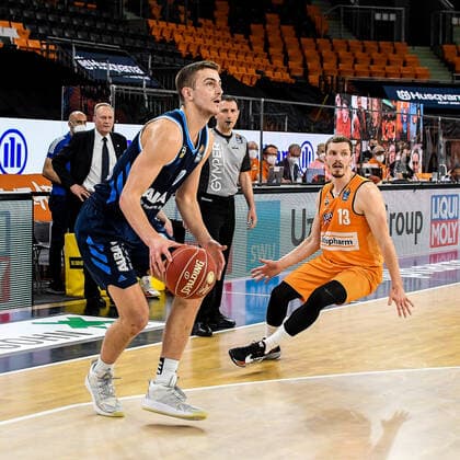 GER, BBL, Play offs, ratiopharm ulm vs Alba Berlin 03 06 2021, ratiopharm arena, Neu Ulm, GER, BBL, Play offs, ratiopharm ulm vs Alba Berlin, pictured Tim Schneider Berlin, 10 , Andreas Obst Ulm, 13 nordphotoxGmbHx xHafner nph00200