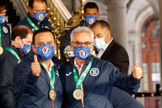 Football, Liga MX, Champion Cruz Azul is received by the mayor in Mexico City