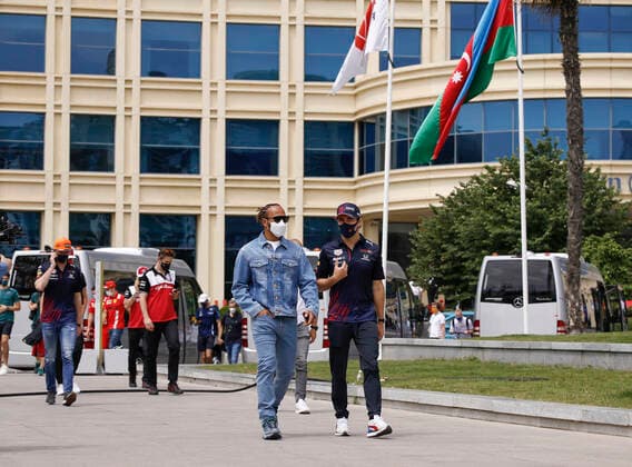 44 Lewis Hamilton GBR, Mercedes AMG Petronas F1 Team , 11 Sergio Perez MEX, Red Bull Racing , F1 Grand Prix of Azerbaijan at Baku City Circuit on June 4, 2021 in Baku, Azerbaijan Photo by HOCH ZWEI Baku Azerbaijan
