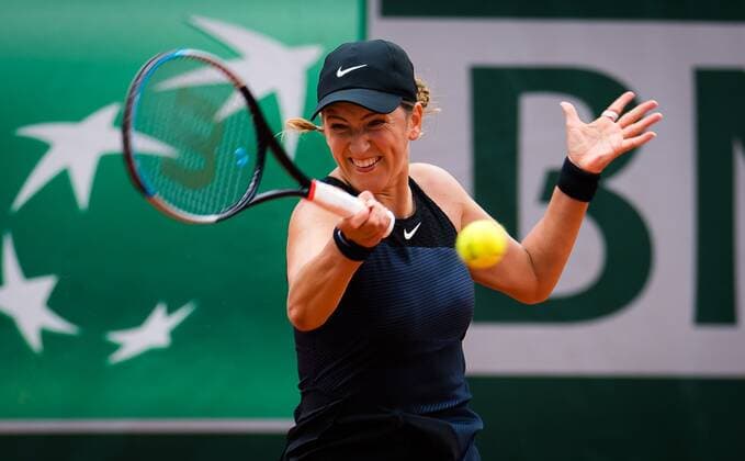 Mandatory Credit: Photo by Rob Prange Shutterstock (12014076j) Victoria Azarenka of Belarus in action during the third round of the 2021 Roland Garros Grand Slam Tournament French Open Tennis, Day Six, Roland Garros, Paris, France - 04 Jun 2021 French Open Tennis, Day Six, Roland Garros, Paris, France - 04 Jun 2021  Copyright: xRobxPrange Shutterstockx 12014076j