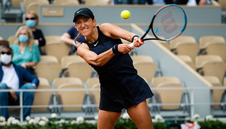 Mandatory Credit: Photo by Rob Prange Shutterstock (12014076n) Victoria Azarenka of Belarus in action during the third round of the 2021 Roland Garros Grand Slam Tournament French Open Tennis, Day Six, Roland Garros, Paris, France - 04 Jun 2021 French Open Tennis, Day Six, Roland Garros, Paris, France - 04 Jun 2021  Copyright: xRobxPrange Shutterstockx 12014076n