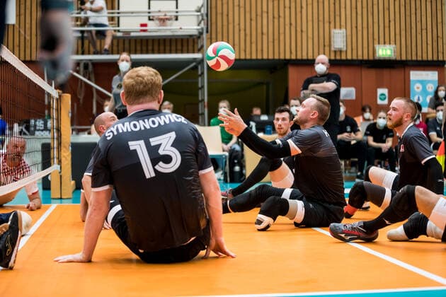 WORLD ParaVolley Mens Final Qualifier Tokyo 2020 Paralympic Games Canada Croatia 04 06 2021 Austin Hinchey Canada, 3 WORLD ParaVolley Mens Final Qualifier Tokyo 2020 Paralympic Games Canada Croatia Duisburg Sportschule Wedau Copyright: xBEAUTIFULxSPORTS Wunderlx