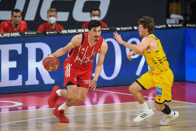 Basketball, BBL, 20210604, FC Bayern München MHP RIESEN Ludwigsburg In the picture Nihad DJEDOVIC FC Bayern München, 14 and Jordan HULLS MHP Riesen Ludwigsburg, 1 Munich Audi Dome Bayern Germany Copyright: Passion2Press MarkusxFischerx