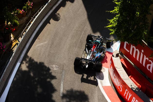 44 HAMILTON Lewis (gbr), Mercedes AMG F1 GP W12 E Performance, action during the Formula 1 Azerbaijan Grand Prix 2021 from June 04 to 06, 2021 on the Baku City Circuit, in Baku, Azerbaijan - FORMULE 1 : Grand Prix d Azerbaidjan - Bakou - 04 06 2021 DPPI Panoramic  00121011_AV6_6850
